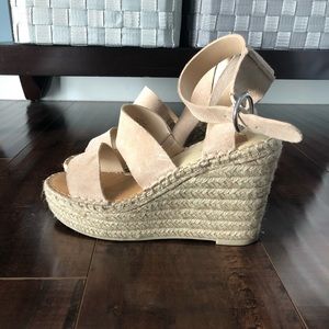 Dolce Vita - Blush wedge size 7